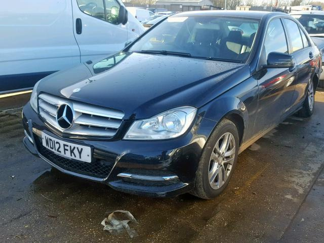 Vindem piese de suspensie Mercedes C-Class W203 2.2 CDI