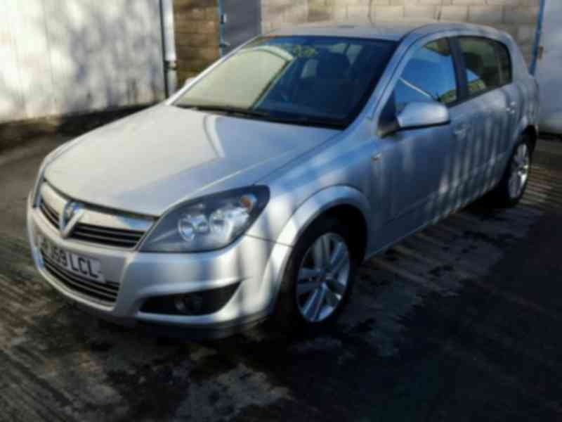 Vindem piese de suspensie Opel Astra H, 1.6b 2009