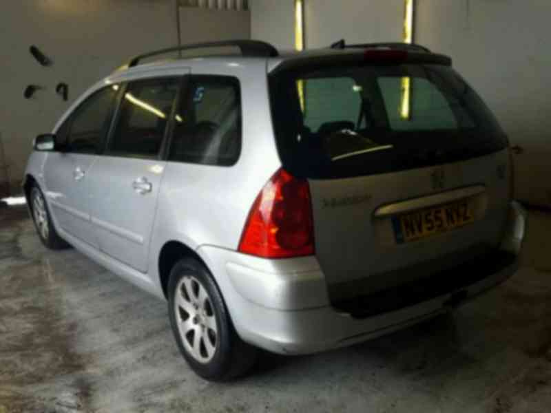 Vindem piese de suspensie Peugeot 307 (3A/C) 2.0 HDI, RHS