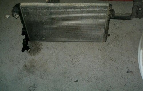 Vindem Radiator Apa Vw Golf 4 1 4 16v 75 De Cai