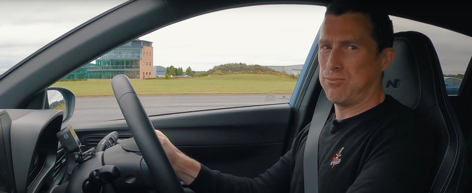 Vine in Europa sa se bata cu Clio RS si Polo GTI. "I-am distrus totusi" Vine in Europa sa se bata cu Clio RS si Polo GTI. "I-am distrus totusi"