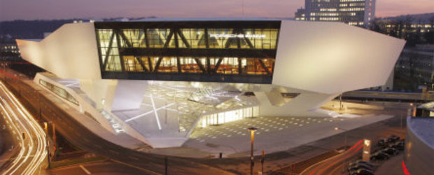 Vizita la Porsche Museum