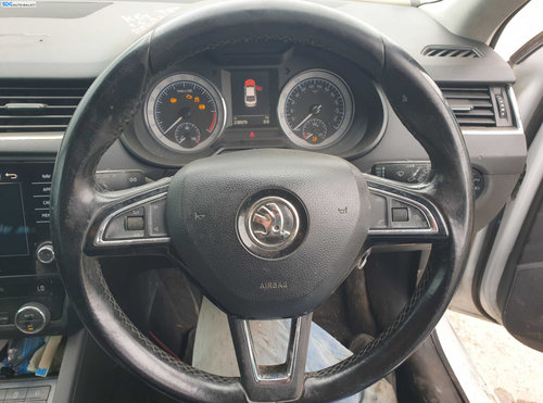 Volan 3 Spite cu Comenzi FARA Airbag cu Uzura Skoda Octavia 3 2013 - 2020 [K4830]