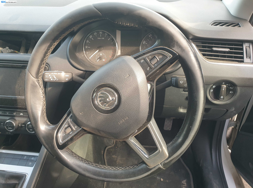 Volan 3 Spite cu Comenzi FARA Airbag cu Uzura Skoda Octavia 3 2013 - 2020 [K4758]