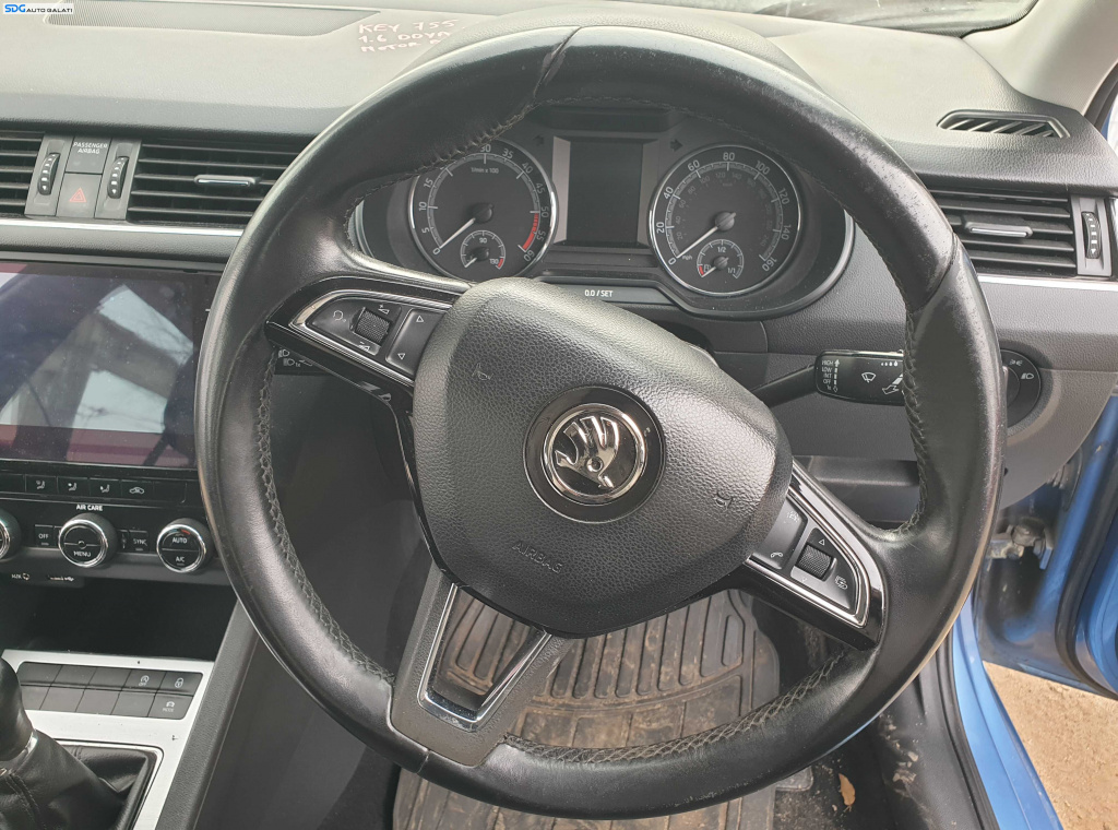 Volan 3 Spite cu Comenzi FARA Airbag cu Uzura Skoda Octavia 3 2013 - 2020 [K3595]