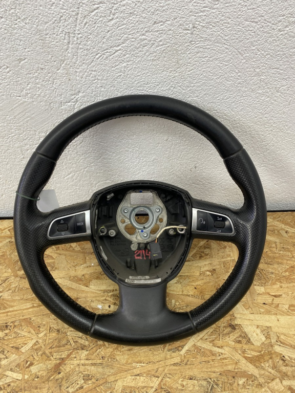 Volan Audi A5 2.0TFSI 211cp sedan 2010 (8R0419091)