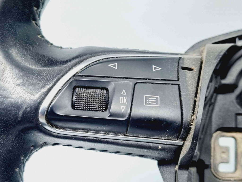 Volan Audi Q3 (8UB) [Fabr 2011-2018] 8U0419091T