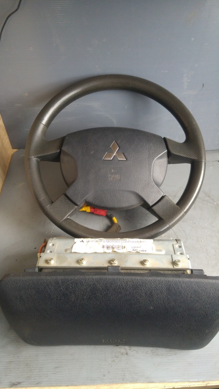 Volan cu airbag sofer si pasager mitsubishi space star 1998-2004 570464410l