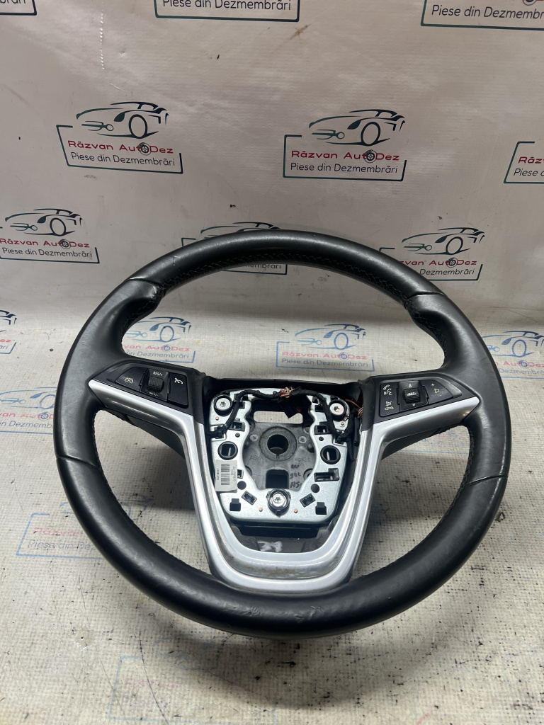 Volan cu comenzi Opel Insignia A 2010