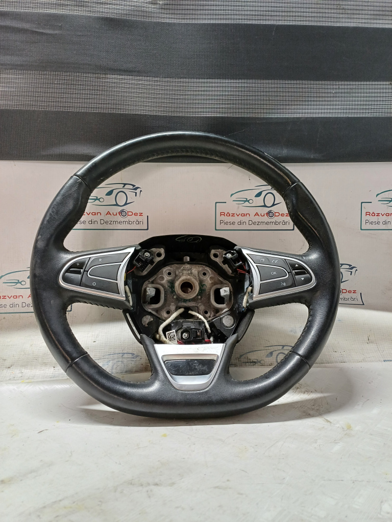 Volan cu comenzi Renault Kadjar 1.2 Benzina 2017, 484005825R