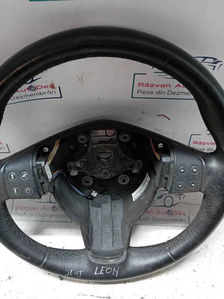 Volan cu comenzi Seat Leon 2007