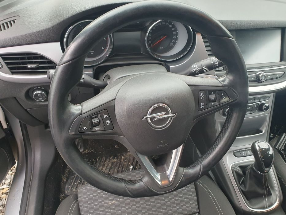 Volan cu comenzi si încălzire Opel Astra K