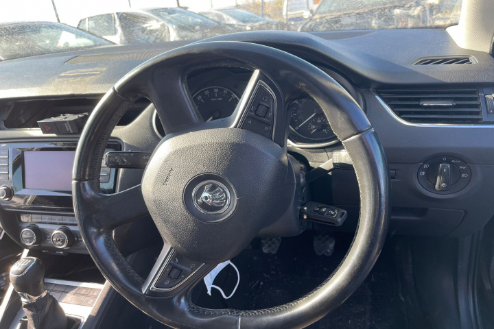 Volan cu comenzi Skoda Octavia 3 [2013 - 2017] Liftback 5-usi 1.6 TDI MT (105 hp)