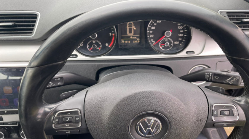 Volan cu comenzi VOLAN DIN PIELE CU COMENZI SI PADELE Volkswagen Passat B7 [2010 - 2015] Variant wagon 5-usi 2.0 TDI (140 hp)