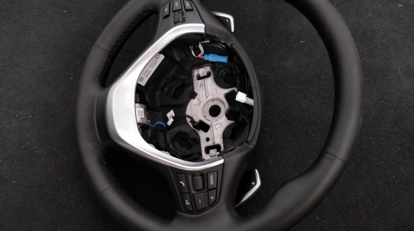 Volan din piele BMW Seria 1' F20 F21 / 2' F22 F23 / 3' F30 F31 F34 / 4' F32 F33 F36