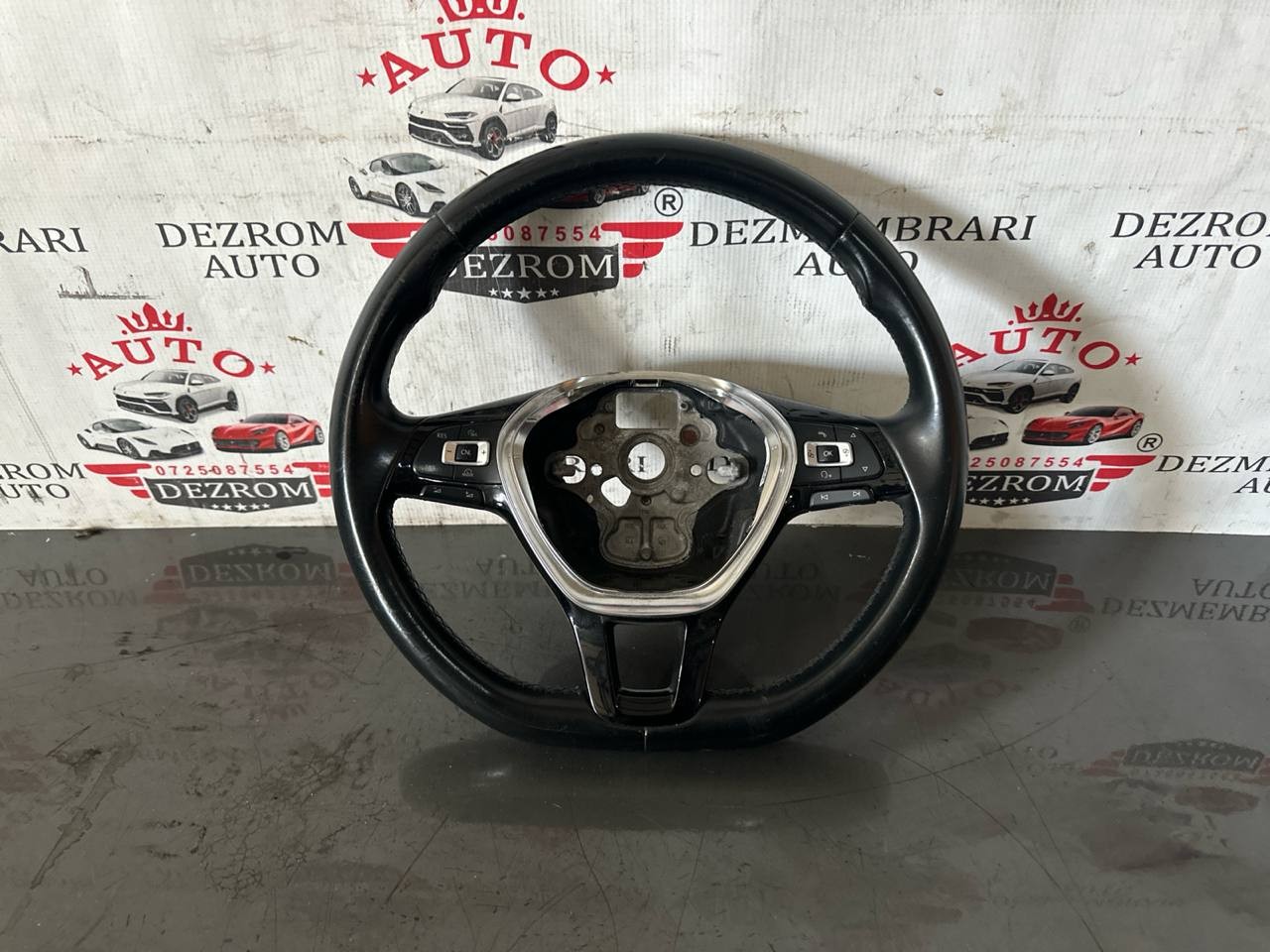 Volan din piele cu comenzi 5G0419091DJ VW Passat B8 Variant (3G5, CB5) 1.6 TDI 120 cai