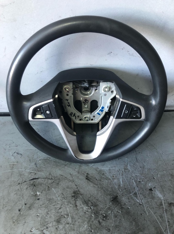 Volan din piele cu comenzi hyundai i20 56118-1j700
