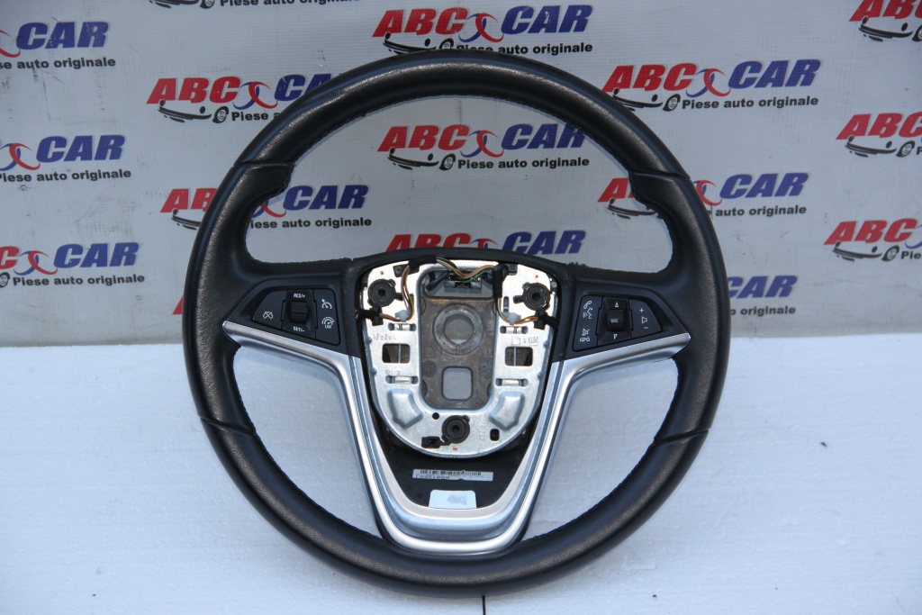 Volan din piele cu comenzi Opel Zafira C cod: 13351029 model 2018