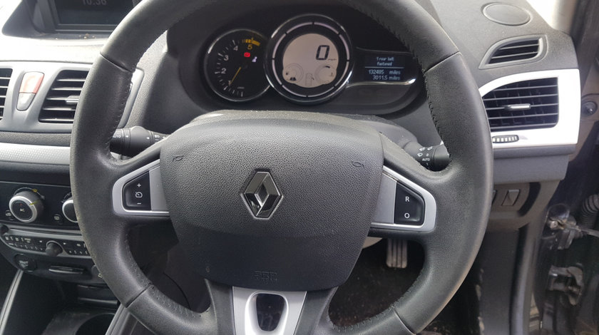 Volan Din Piele Modelul cu Comenzi FARA Airbag Renault Megane 3 2009 - 2015