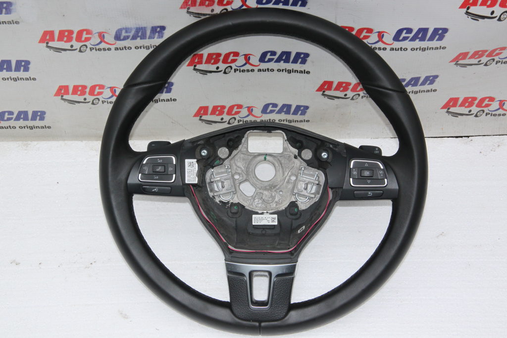 Volan din piele si comenzi VW Passat B7 cod: 3C8419091 2010-2014