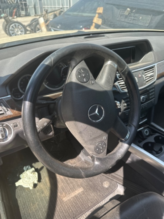 Volan fără airbag Mercedes e class w212 in stare buna