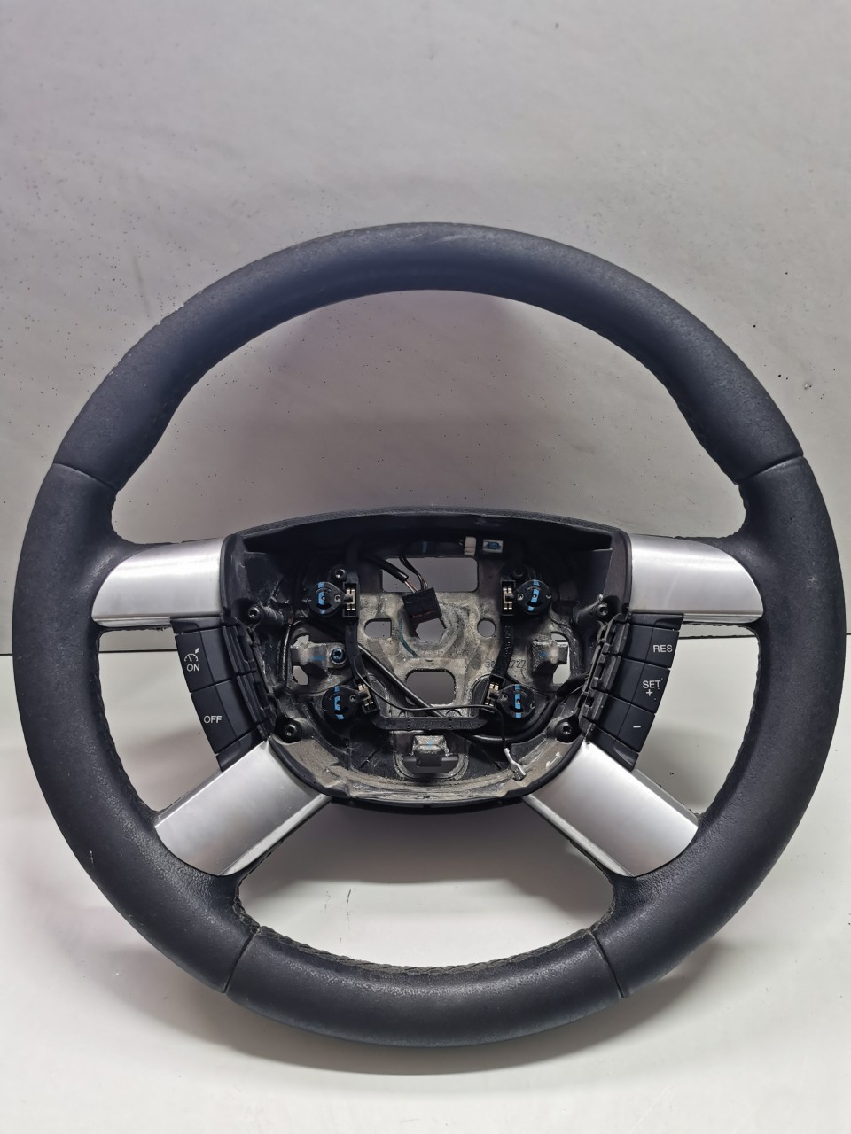 Volan Ford Focus 2 mk2 cu comenzi