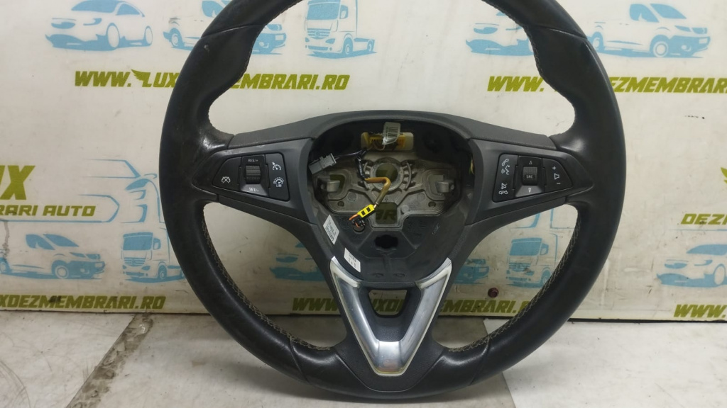 Volan in 3 spite cu comenzi Opel Astra K [2015 - 2020] 1.6 cdti B16DTU