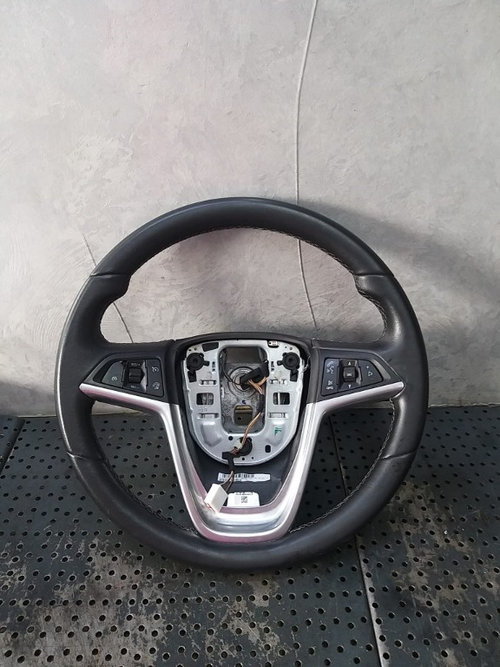 Volan in 3 spite cu comenzi opel mokka x j13 310266599519aa 39081263