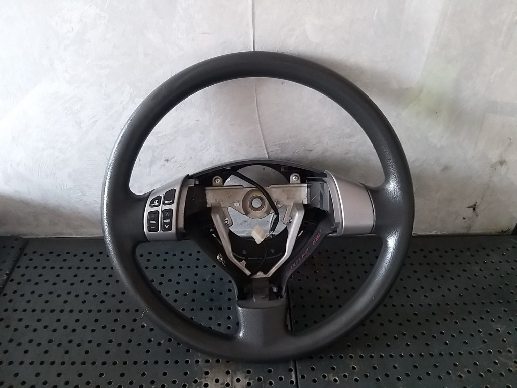Volan in 3 spite cu comenzi suzuki swift mz ez gs12001880