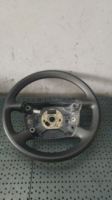 Volan in 4 spite audi a2 8z0 61333120a 61333020a 8e0000124