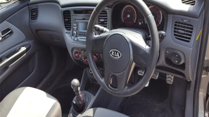 Volan Kia Rio 2011 Hatchback 1.5 D