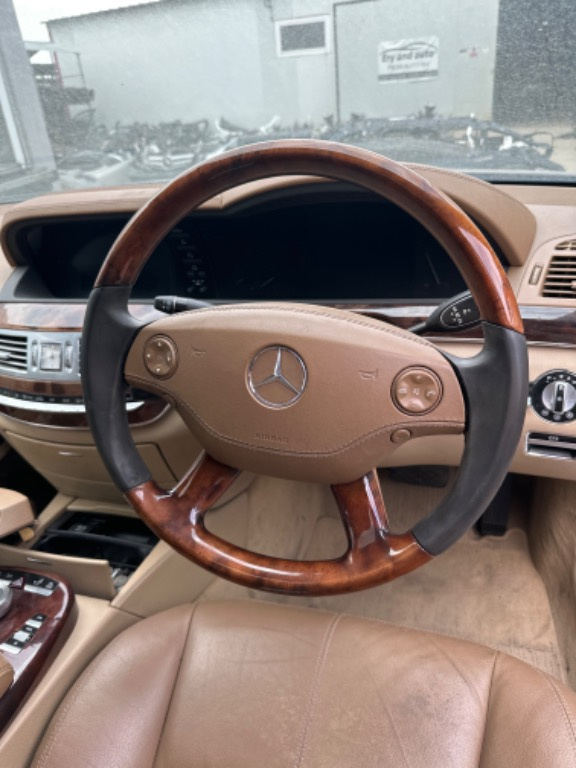 Volan mahon Mercedes s class w221 in stare foarte buna