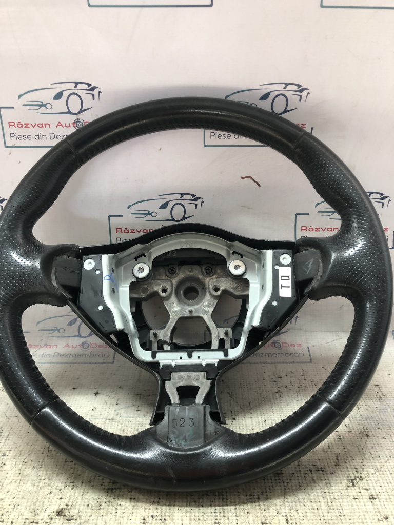 Volan Nissan Juke 2012