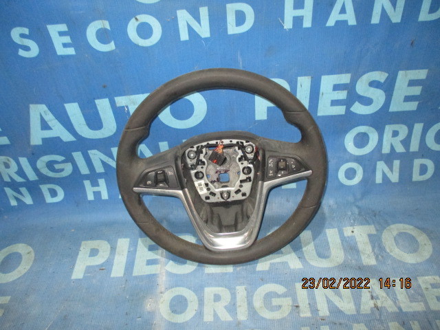 Volan Opel Insignia 2011; 13316547 (cu comenzi)