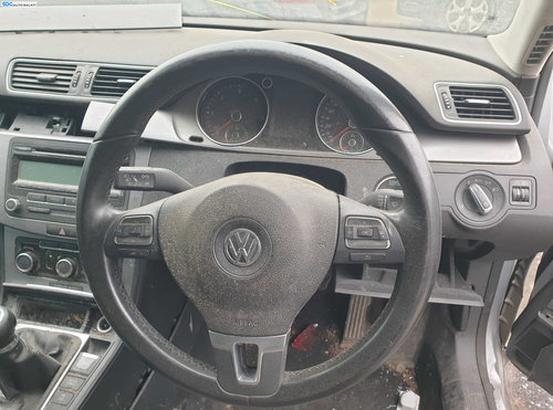 Volan Piele 3 Spite cu Comenzi FARA Airbag cu Uzura Volkswagen Passat B7 2010 - 2015 [K3754] [B3929]