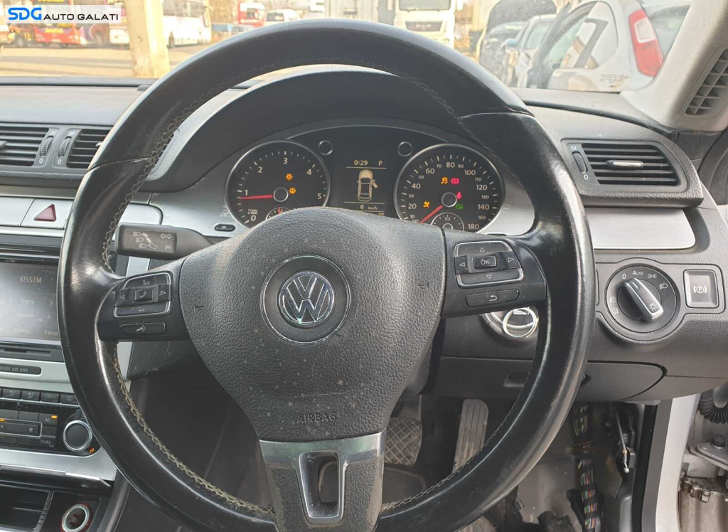 Volan Piele 3 Spite cu Comenzi Fara Airbag Volkswagen Passat CC 2008 - 2012 [C3875]