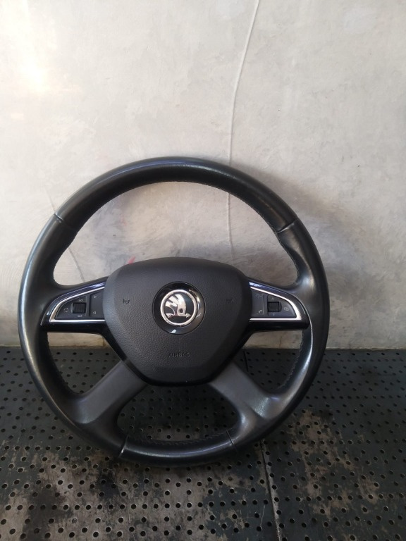 Volan piele complet cu airbag in 4 spite cu comenzi skoda superb 2 3t facelift