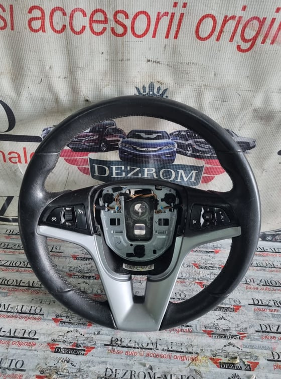 Volan piele cu comenzi Chevrolet Orlando cod piesa : 95227506