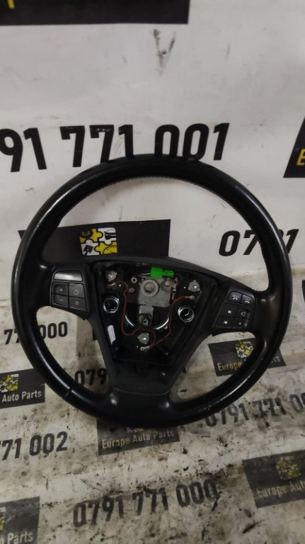 Volan piele cu comenzi Volvo V50 2.0 D 136Cp / 100 Kw cod motor D4204T,an 2010 cod 55150060