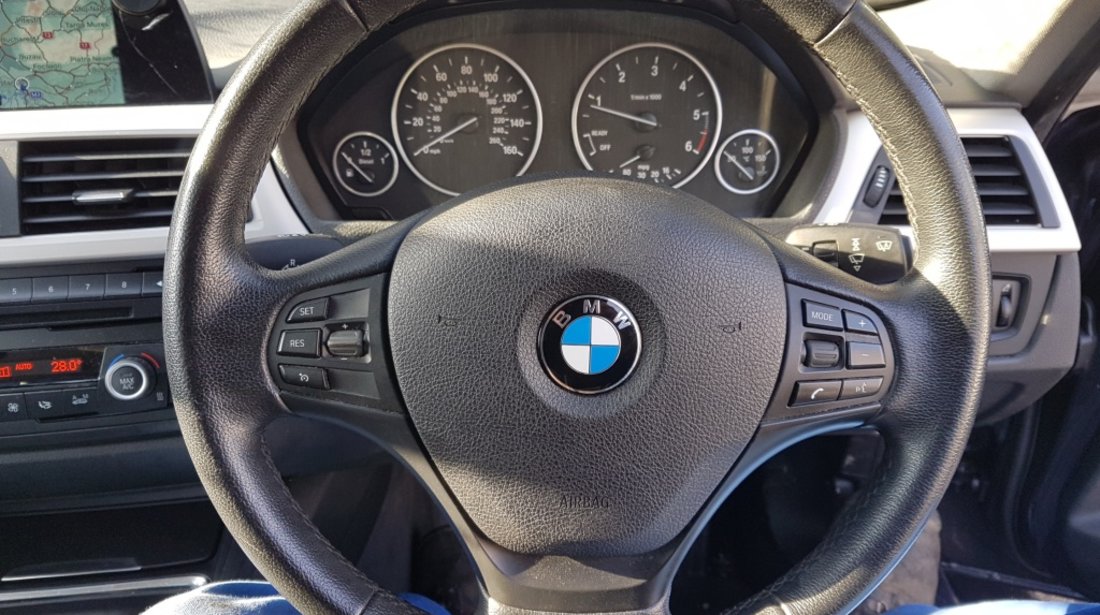 Volan Piele in 3 Spite cu Comenzi BMW Seria 3 F30 F31 F32 F33 F34 F35 2011 - 2019