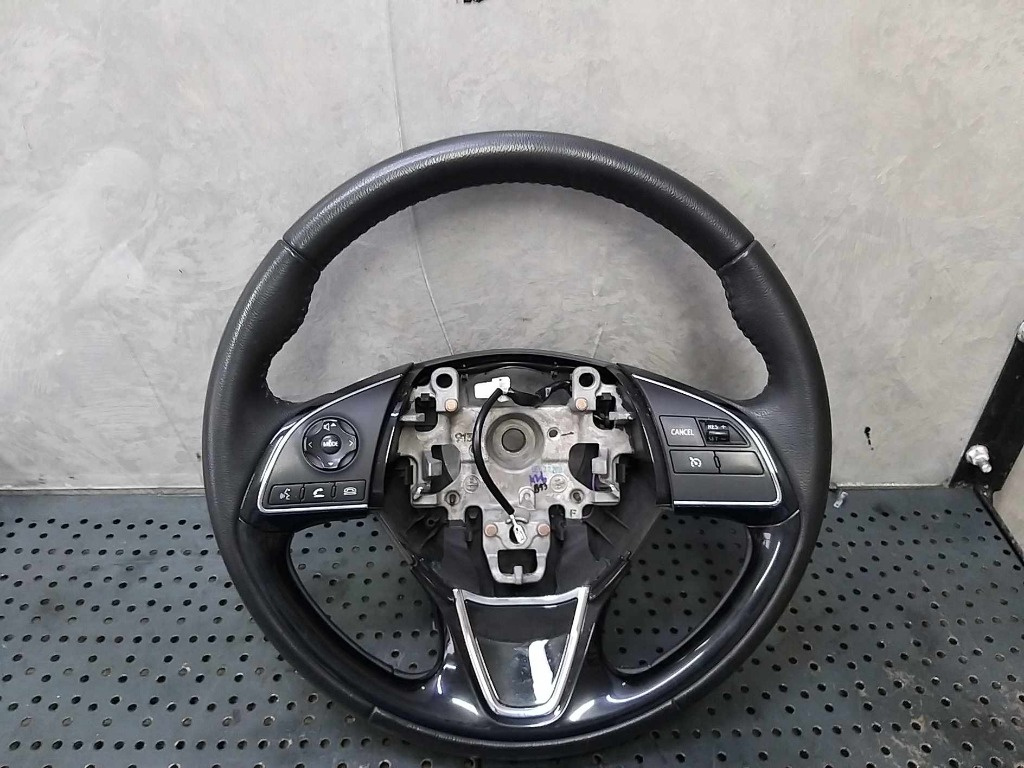 Volan piele in 3 spite cu comenzi mitsubishi asx