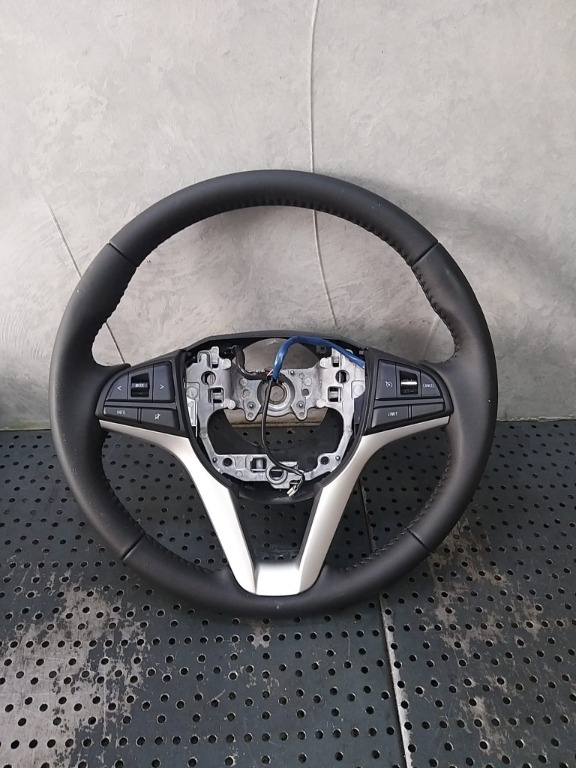 Volan piele in 3 spite cu comenzi suzuki ignis 2 mf gs13116030
