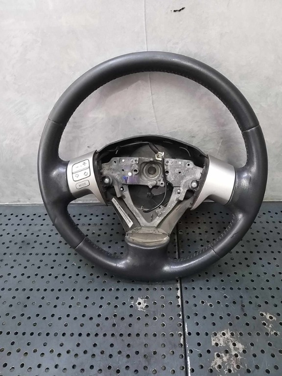 Volan piele in 3 spite cu comenzi toyota auris e15 607095202