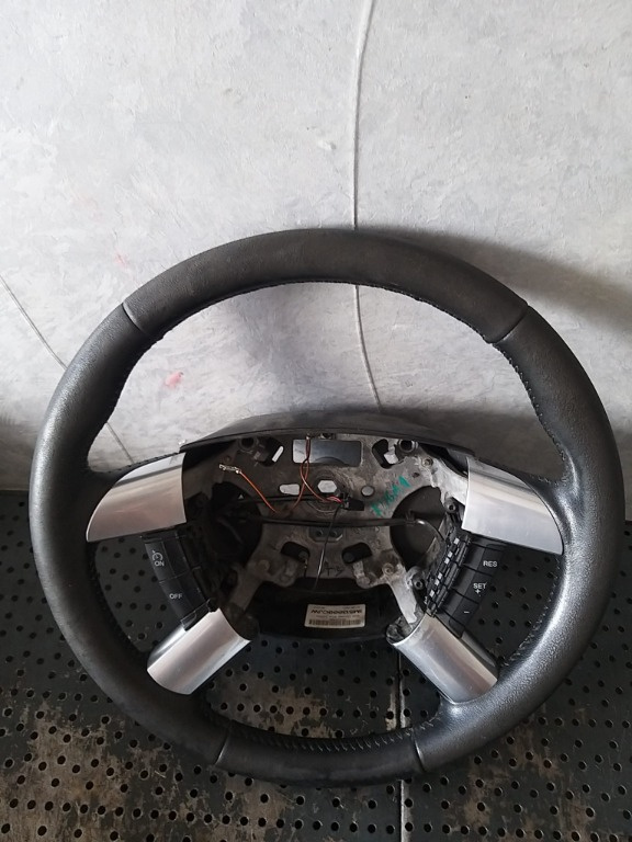 Volan piele in 4 spite cu comenzi ford kuga 1 3m513600cjw