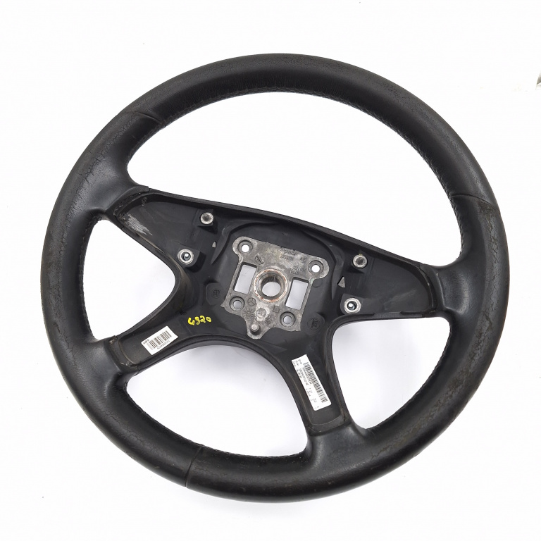 Volan Piele Mercedes-Benz C-Class (W204) 2007-2014 C 320 Cdi 4-Matic (204.089) Om 642.961 Motorina Usoare Urme De Uzura A20446003039E84, 305309299162Ae, A2044600303, A20446003 03, 3053092 Mercedes