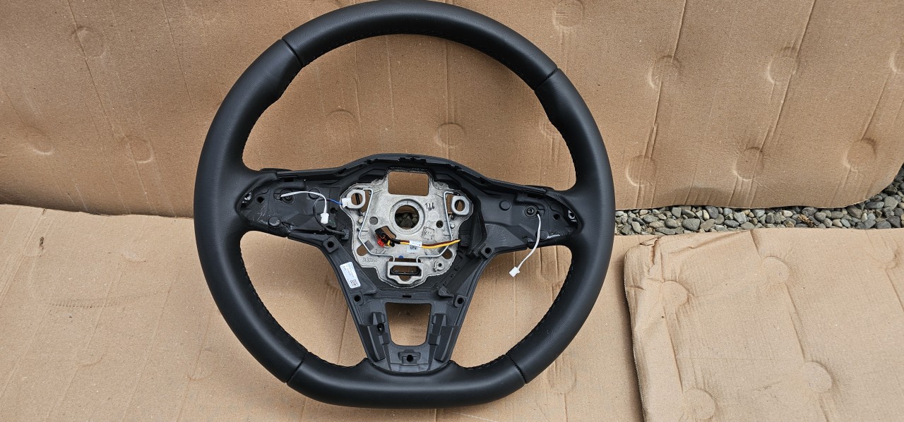 Volan piele NOU Vw Golf 8 2020 2021 2022 2023