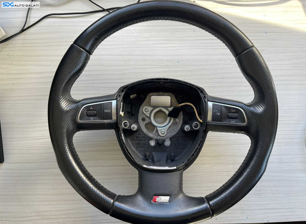 Volan Piele Perforata 3 Spite FARA Airbag cu Comenzi S-Line S line Audi A3 8P 2004 - 2013 Cod 8P0419091EP [B3447]