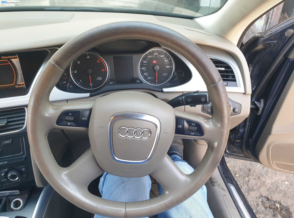 Volan Piele Perforata 4 Spite cu Comenzi FARA Airbag cu Uzura Audi A4 B8 2008 - 2012 [K4664]