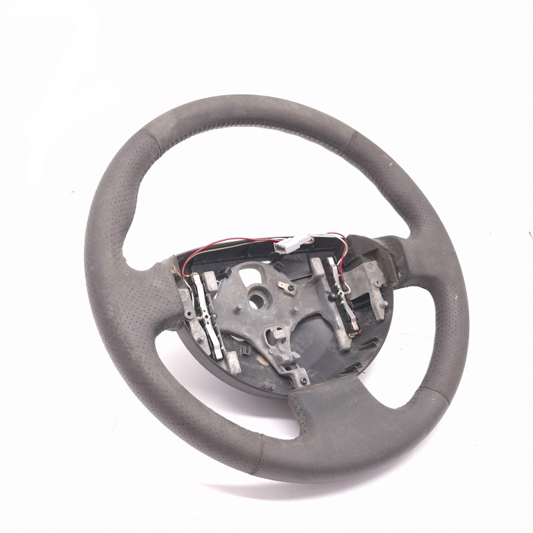 Volan Piele Renault Megane 2 2002-2010 Usoare Urme De Uzura 8200106306J, 8 200 106 306 J, 8200282593C, 8200587074, 8200544828