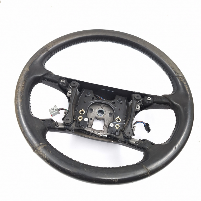 Volan Piele Suzuki Xl7 (Jc) 2006-2009 3.6 Tractiune Integrala N36A Benzina Comenzi Volan Usoare Urme De Uzura 25872762, T5Gm106K22148, 30363745, Am50, 0043H